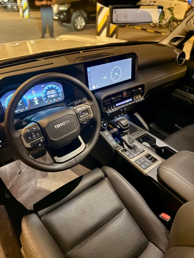 Toyota Land Cruiser Prado 2026 · 2.4 AT