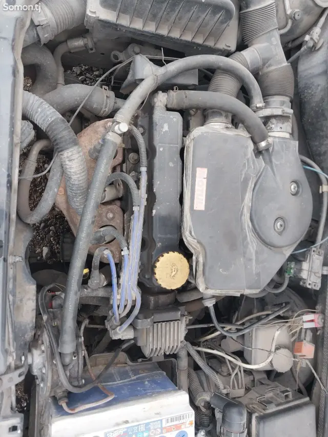 Opel Astra G 2000 · 1.6 MT