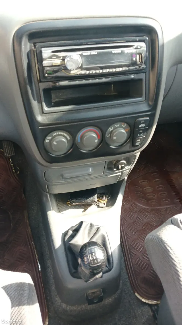 Honda CR-V 1999 · 2.0 MT