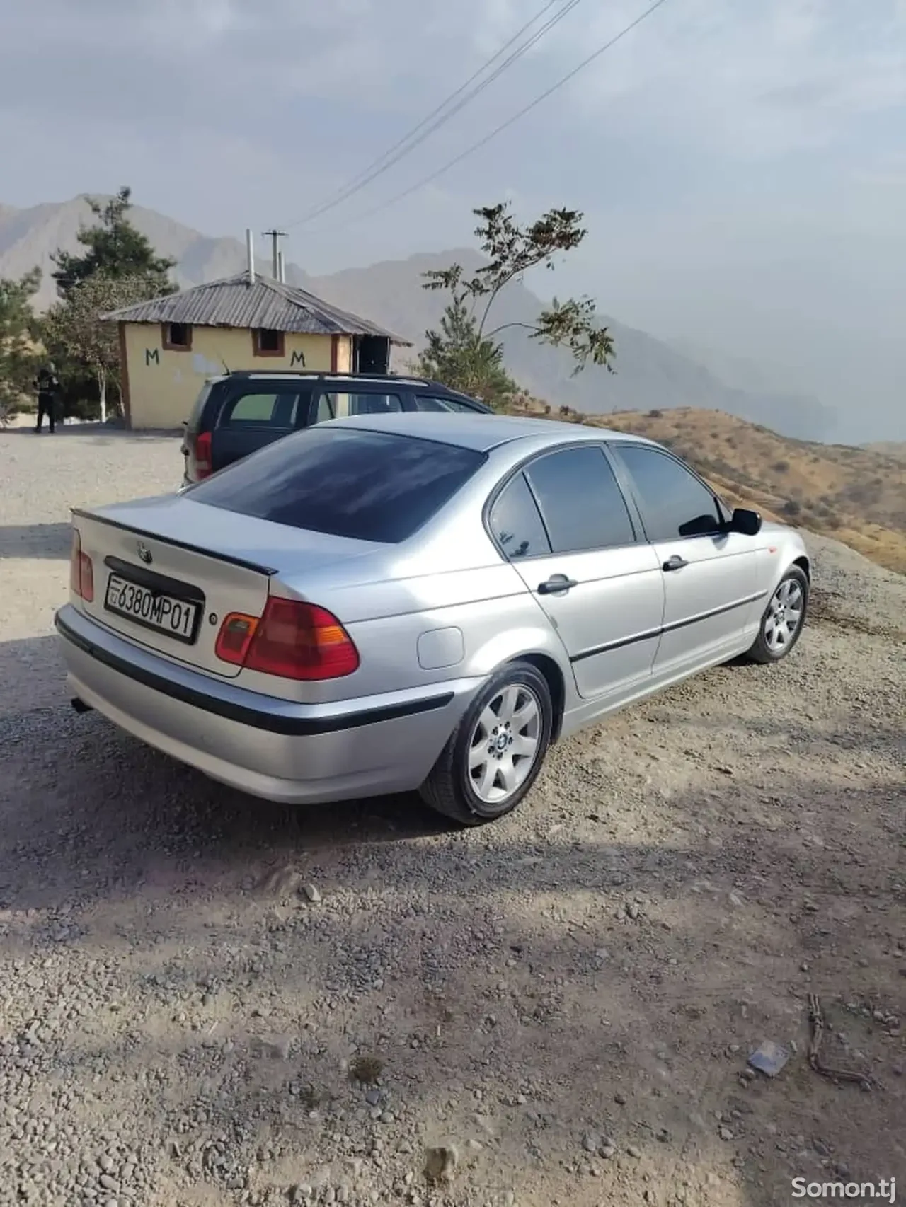 BMW 3 series 2003 · 2.0 AT