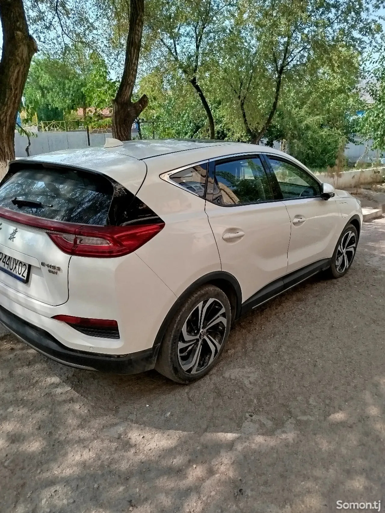 Hongqi E-HS3 2019 · 2.0 AT