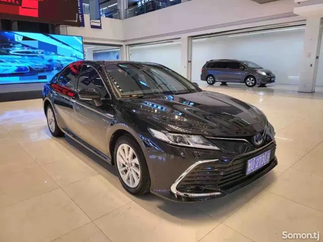 Toyota Camry 2018 · 2.5 AT