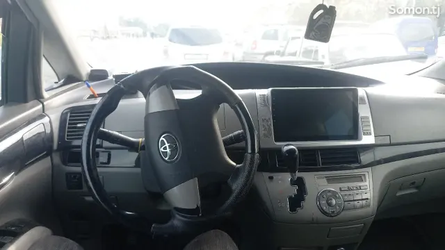 Toyota Estima 2006 · 2.4 AT