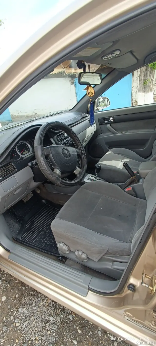 Chevrolet Lacetti 2006 · 1.6 AT