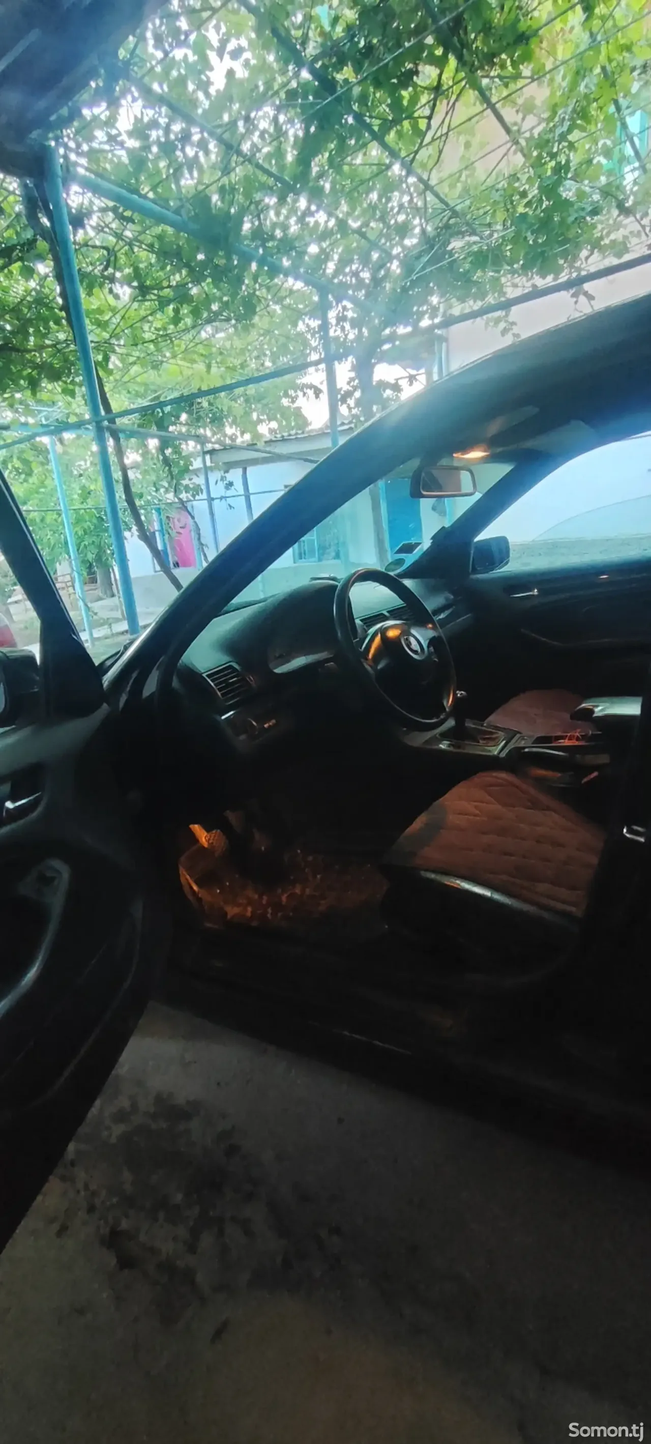 BMW M3 2002 · 1.8 MT