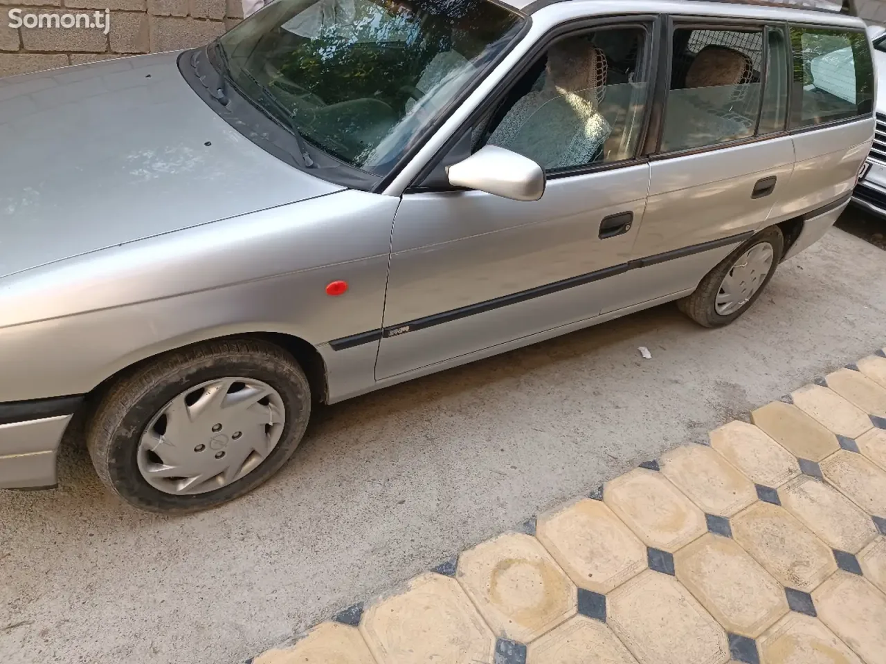 Opel Astra F 1998 · 1.6 MT