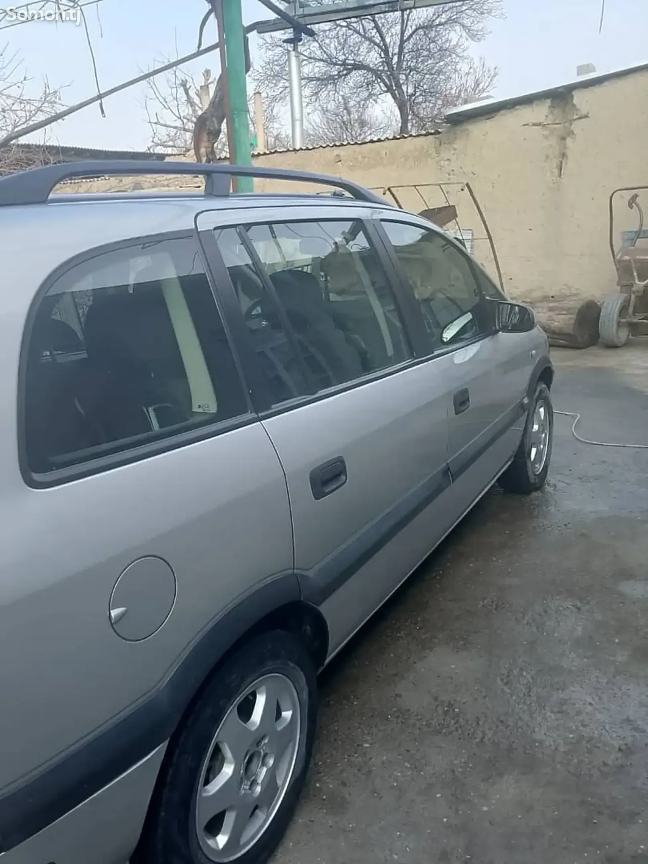 Opel Zafira 2000 · 1.8 MT