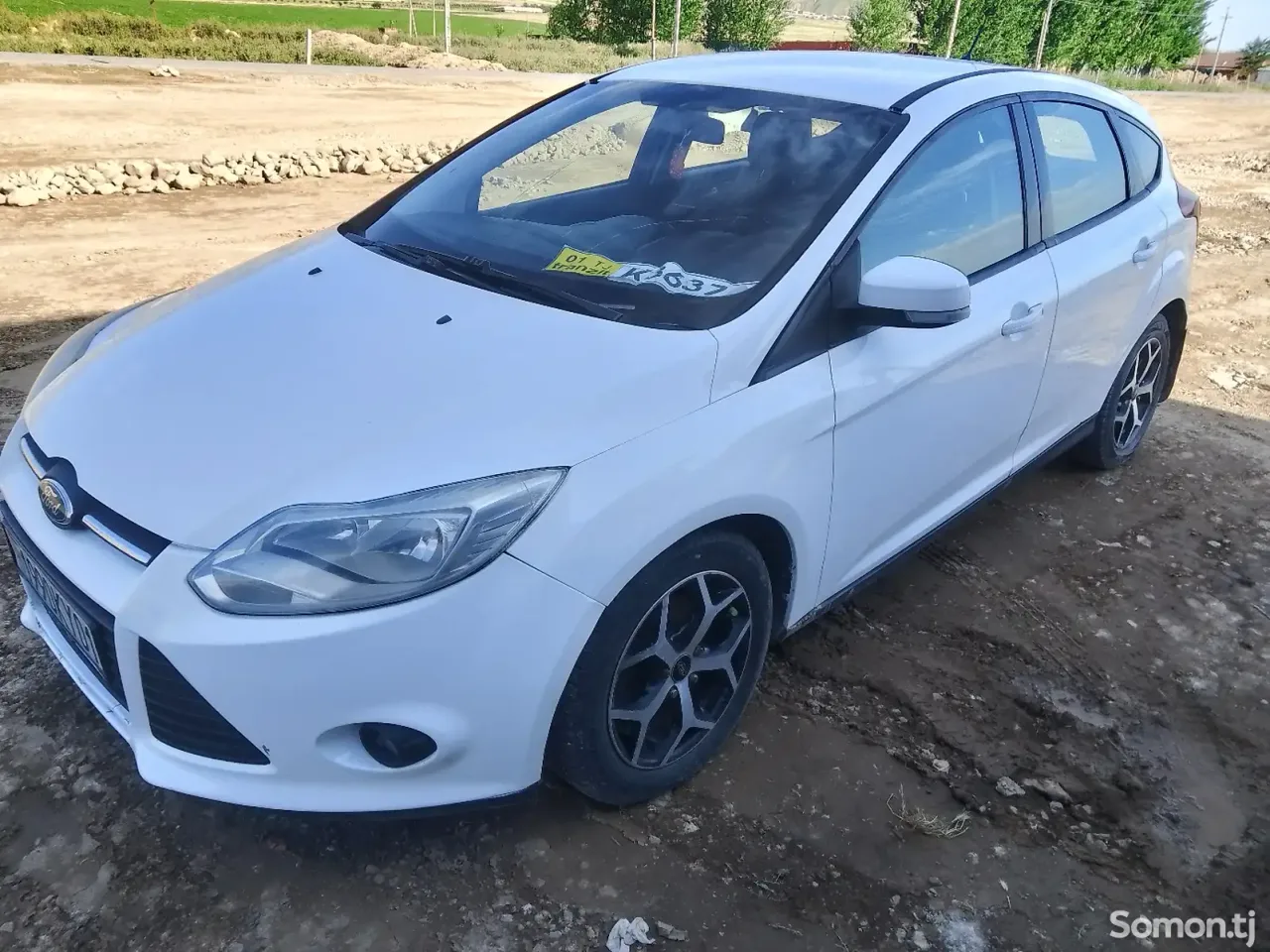 Ford Focus 2013 · 1.6 AT