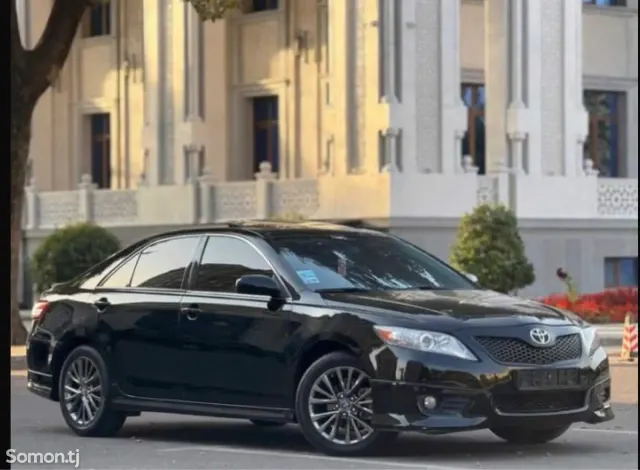 Toyota Camry 2011 · 3.5 AT