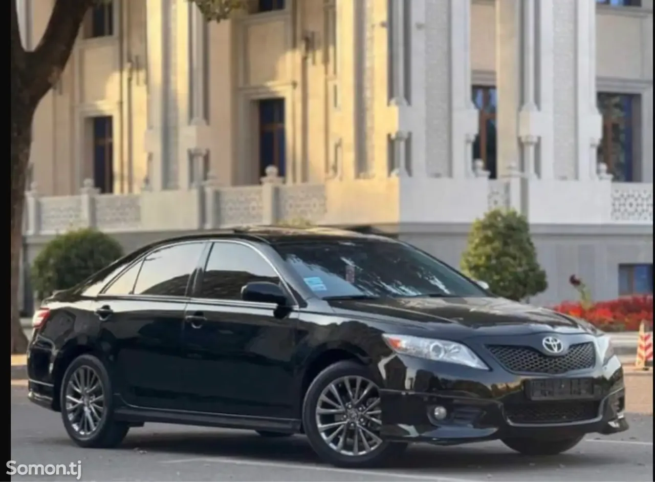 Toyota Camry 2011 · 3.5 AT