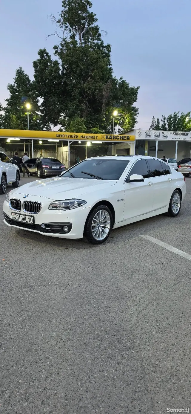 BMW 5 series 2015 · 2.0 AT