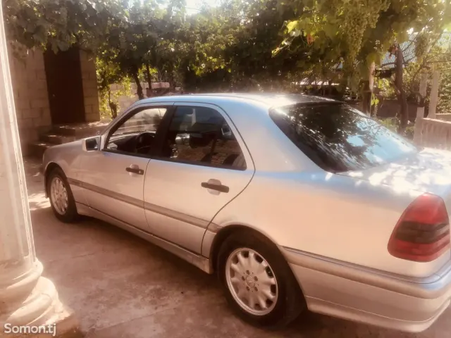 Mercedes-Benz C class 1998 · 1.8 MT