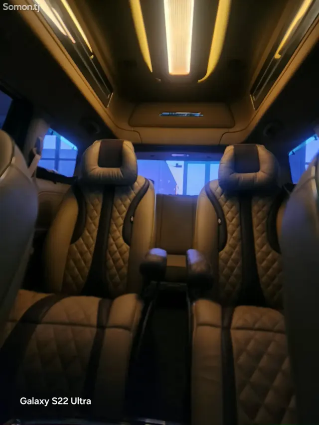 Kia Carnival 2017 · 2.2 AT