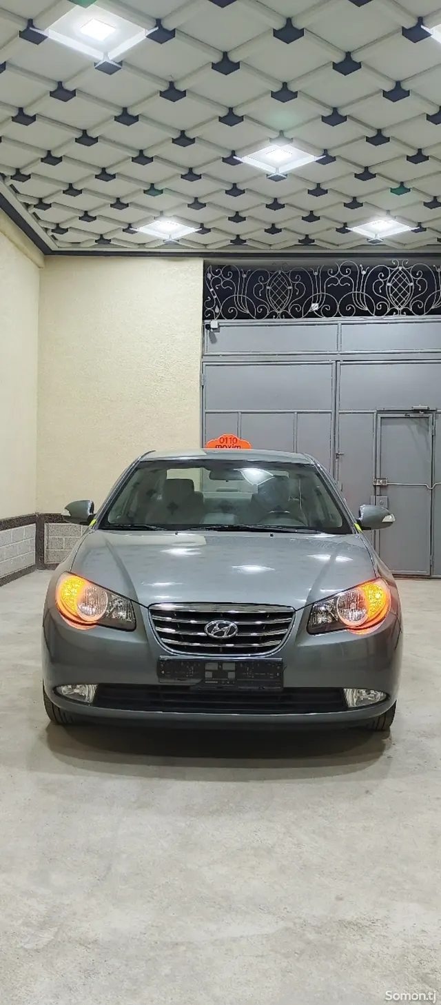 Hyundai Accent 2010 · 1.6 AT