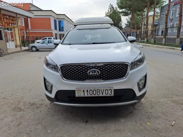 Kia Sorento 2016 · 2.0 AT