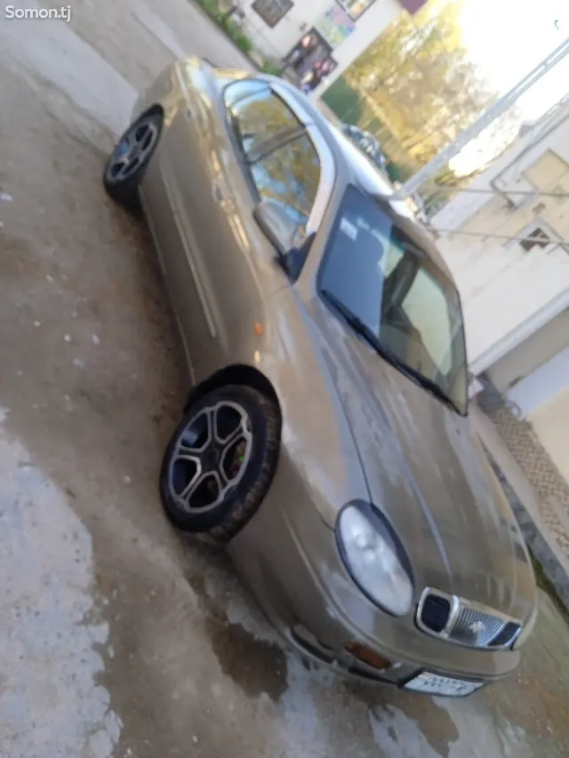 Daewoo Leganza 1997 · 2.0 MT