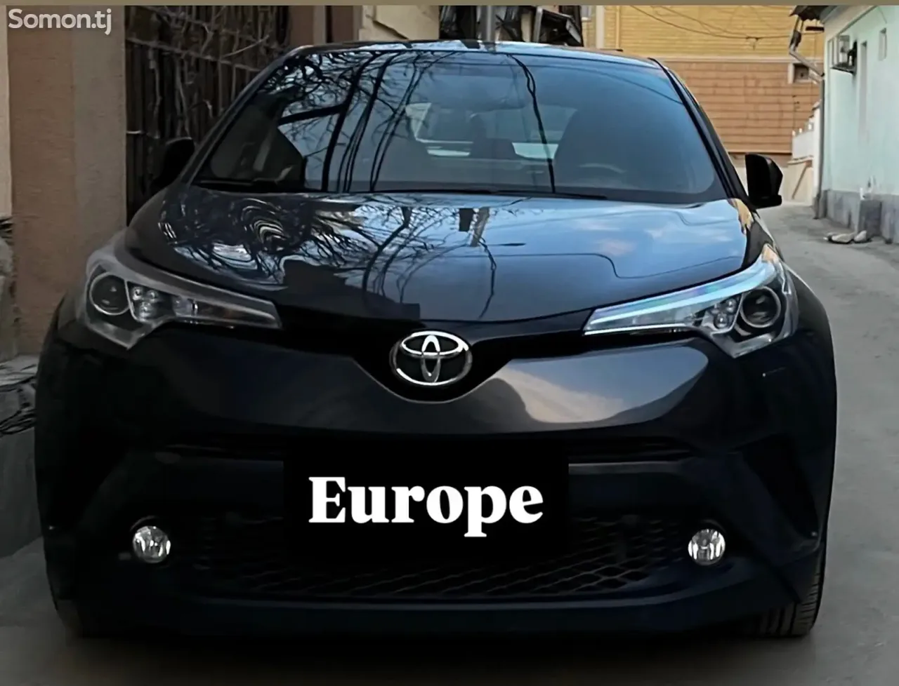 Toyota C-HR 2017 · 1.2 AT
