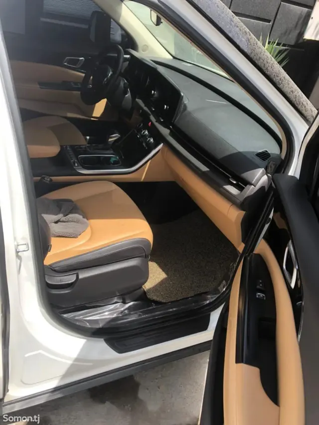 Kia Carnival 2021 · 3.5 AT