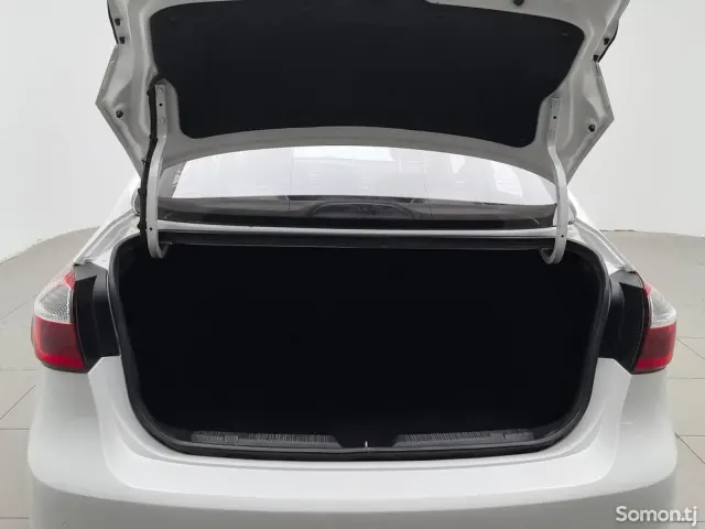 Kia K3 2016 · 1.6 MT