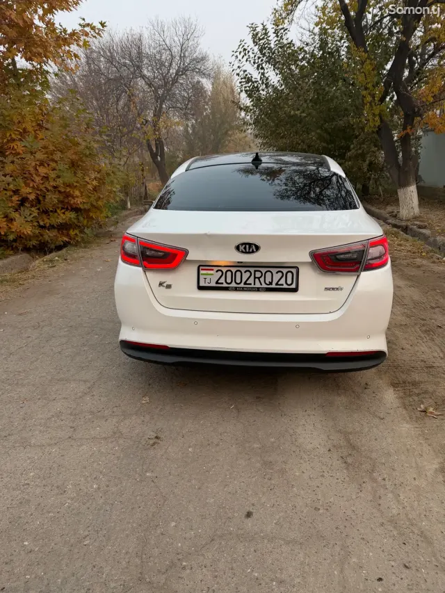 Kia K5 2014 · 2.0 AT