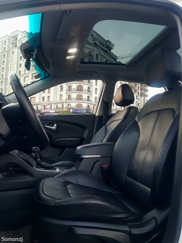 Hyundai Tucson 2014 · 2.0 AT