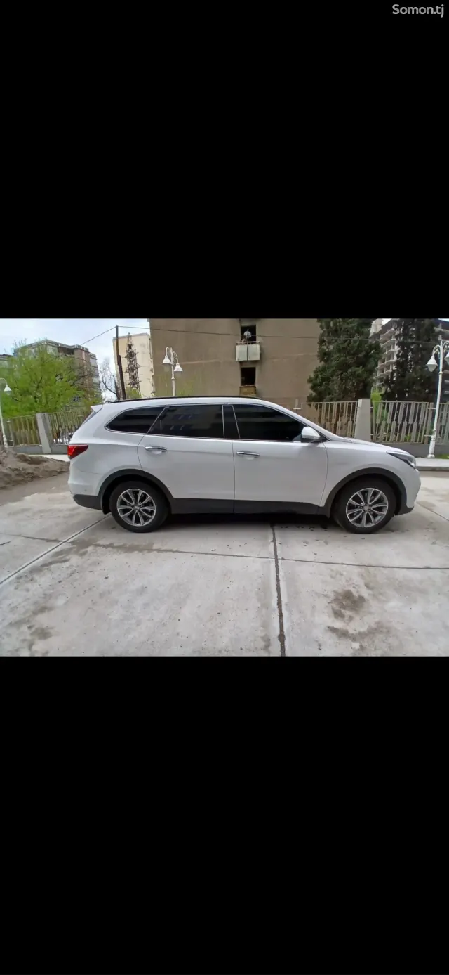 Hyundai Santa Fe 2017 · 2.2 AT
