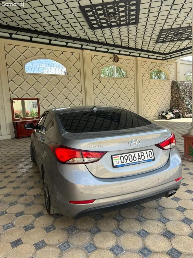 Hyundai Avante 2014 · 1.6 AT