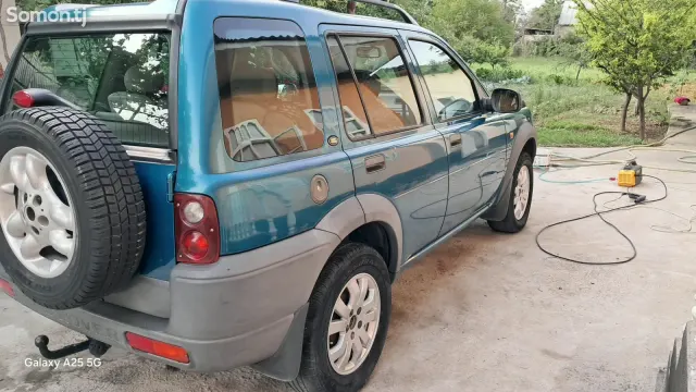 Land Rover Freelander 1998 · 2.0 MT