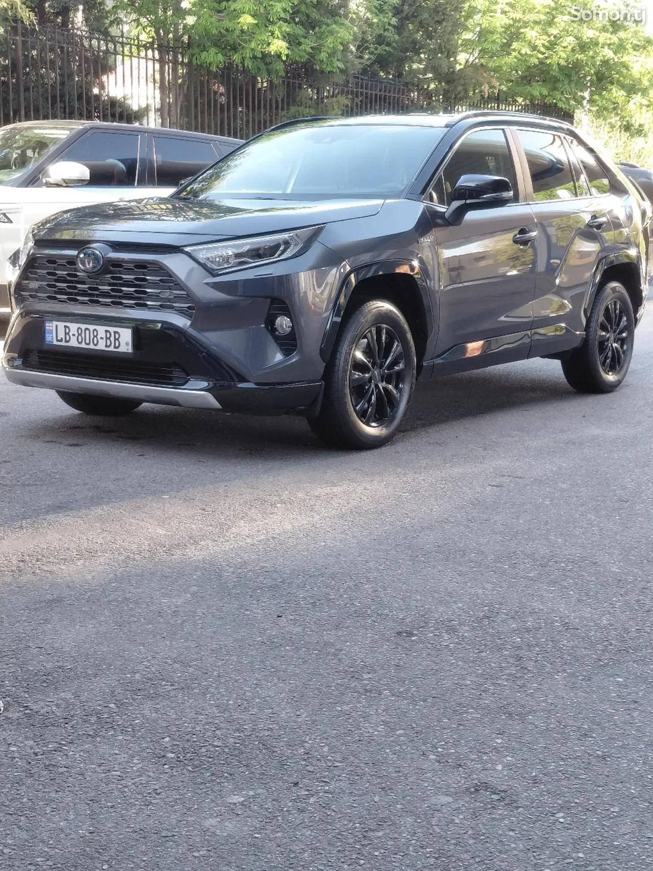 Toyota RAV 4 2021 · 2.5 AT