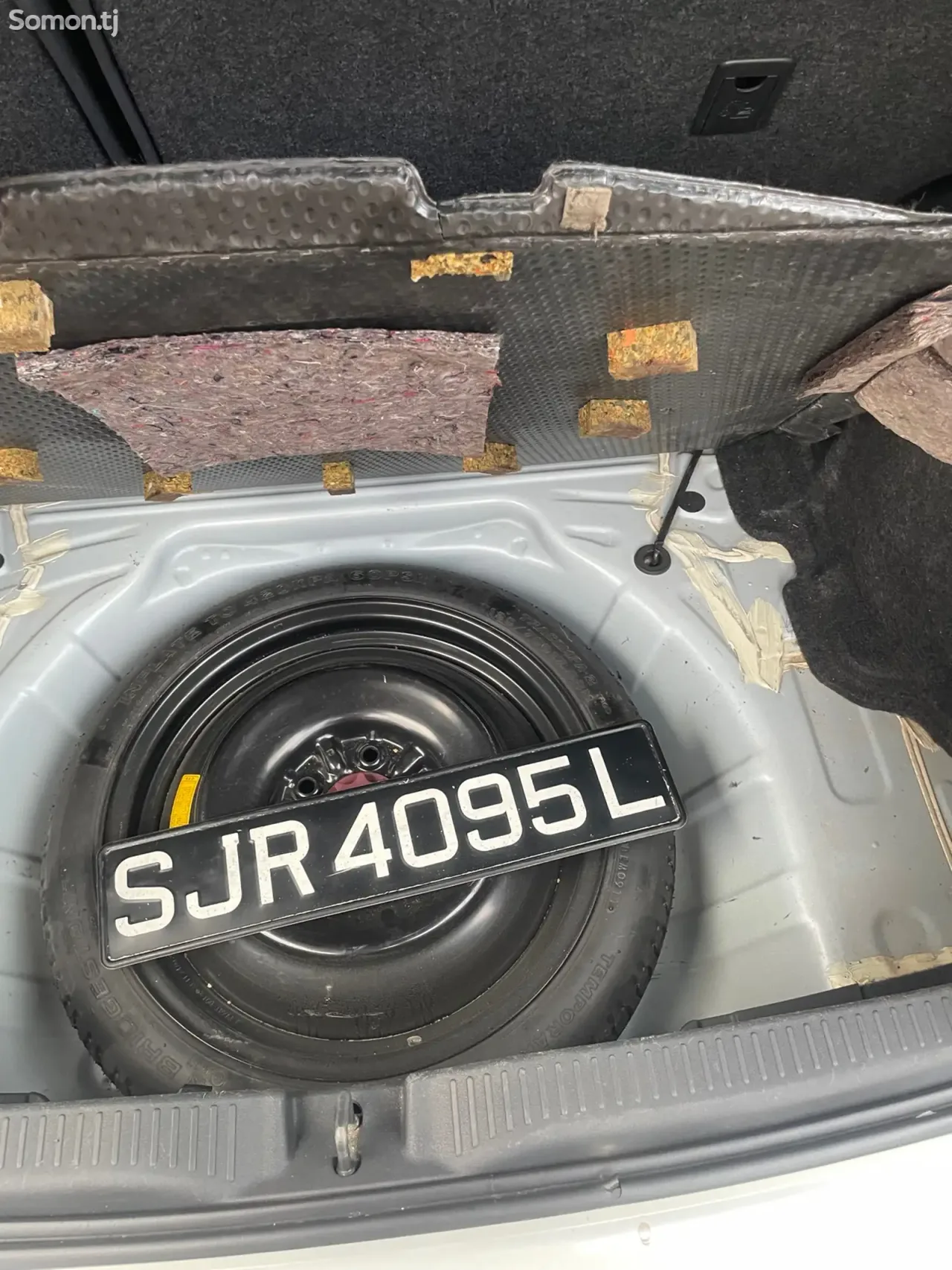 Toyota Auris 2012 · 1.8 AT