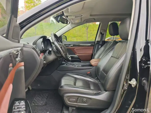 GAC Trumpchi GS8 2017 · 2.0 AT