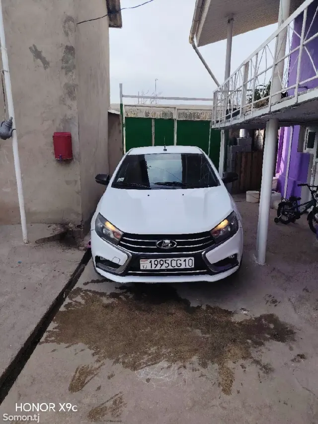 Lada (ВАЗ) Vesta 2017 · 1.6 AT
