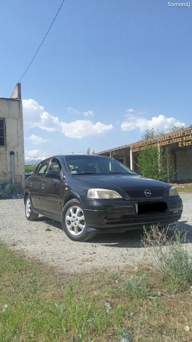 Opel Astra G 2001 · 1.6 MT