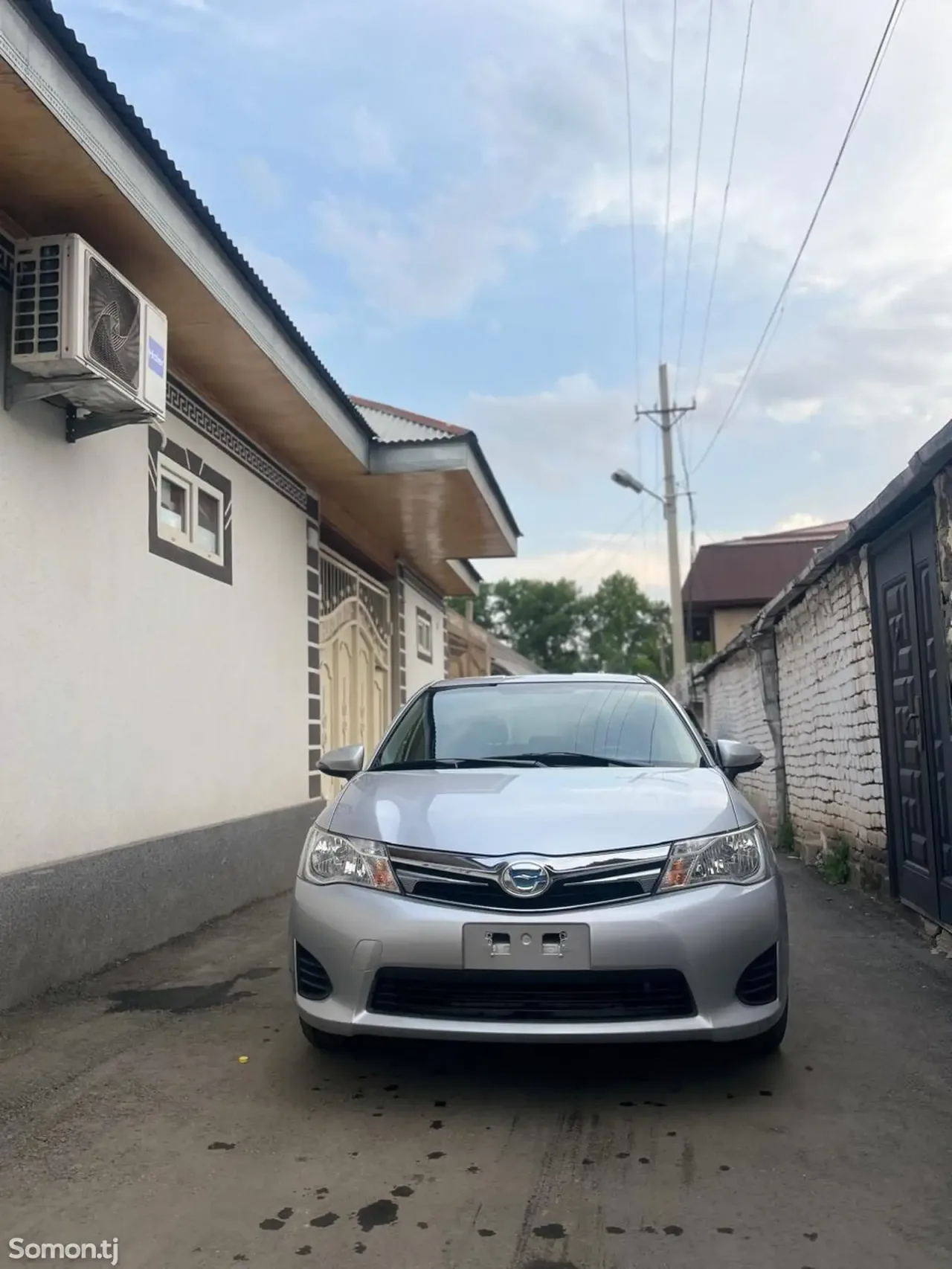 Toyota Fielder 2015 · 1.5 AT