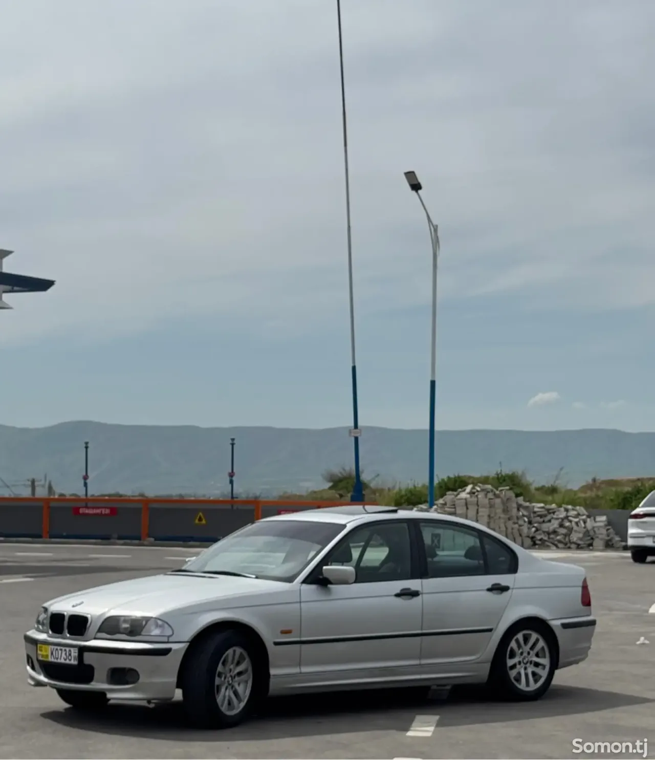 BMW 3 series 2000 · 1.8 MT