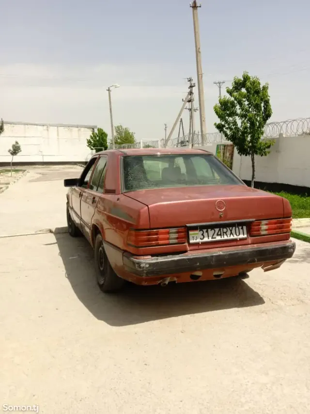 Mercedes-Benz W124 1998 · 2.1 AT