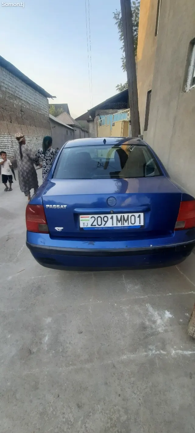 Volkswagen Passat 1997 · 1.8 MT