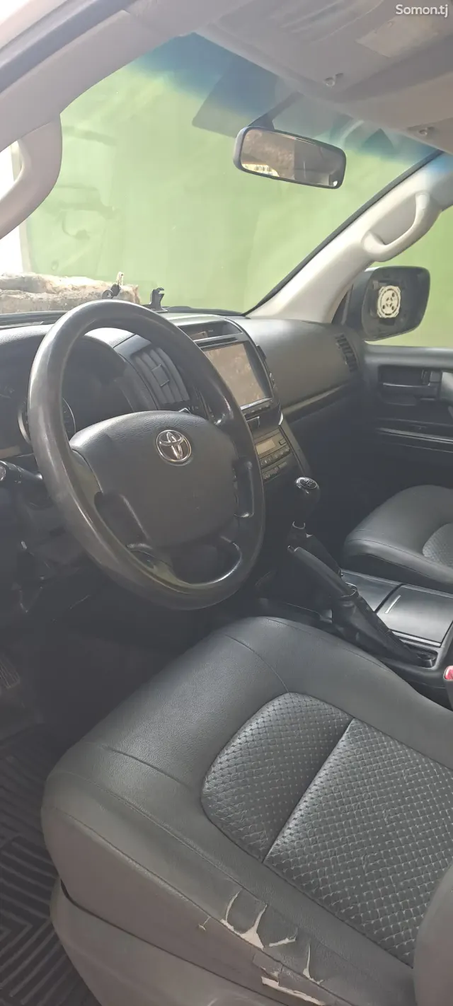 Toyota Land Cruiser 2008 · 4.0 MT