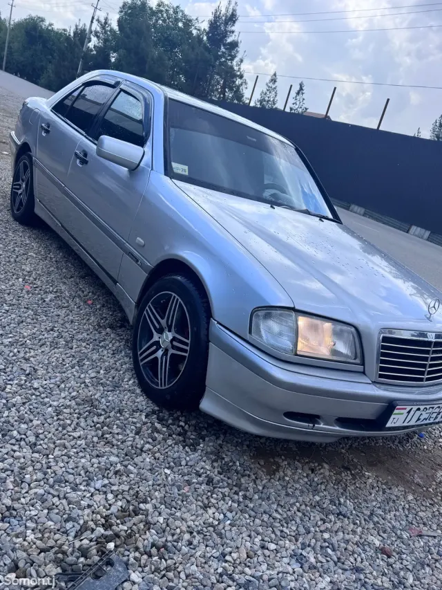 Mercedes-Benz C class 1999 · 2.0 MT