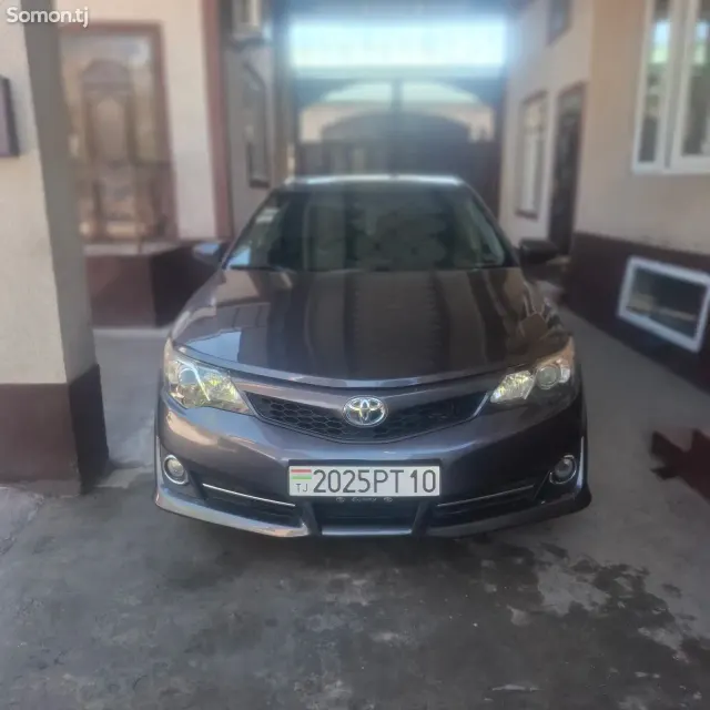 Toyota Camry 2014 · 2.5 AT