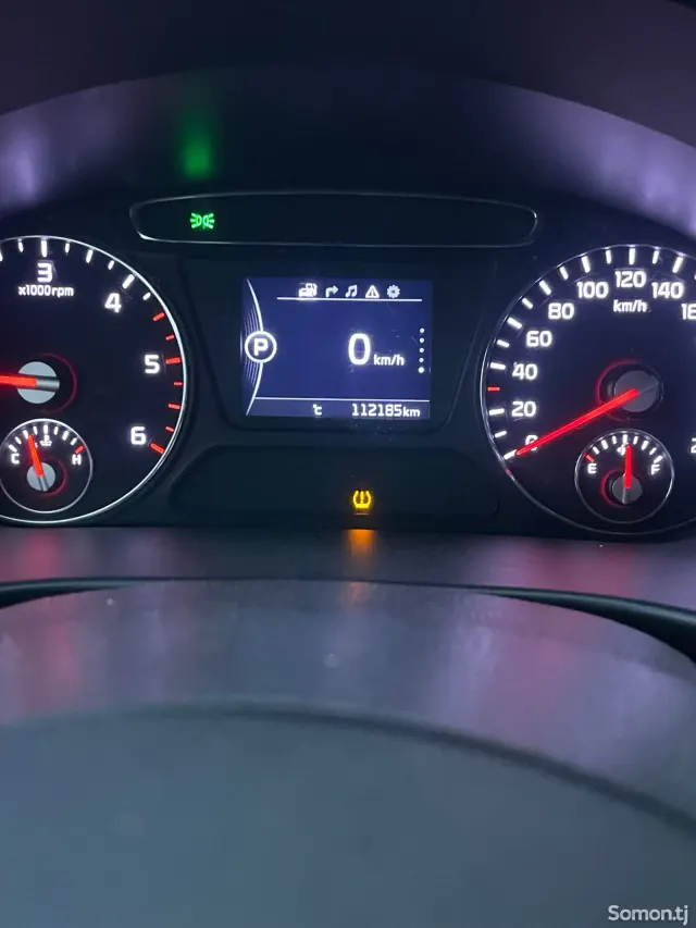 Kia Sorento 2016 · 2.0 AT