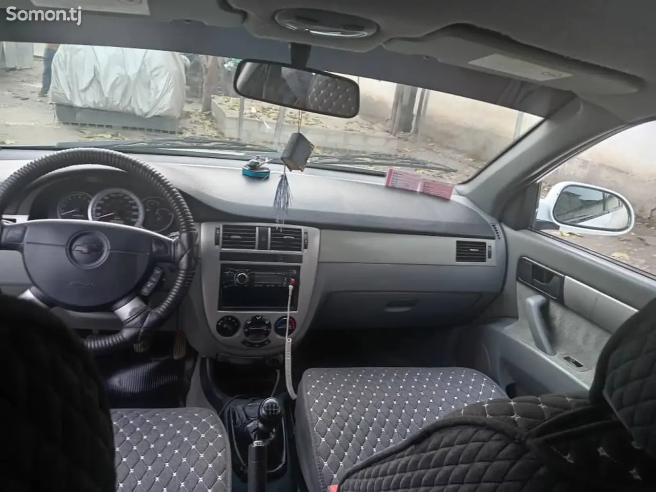 Chevrolet Lacetti 2004 · 1.8 MT