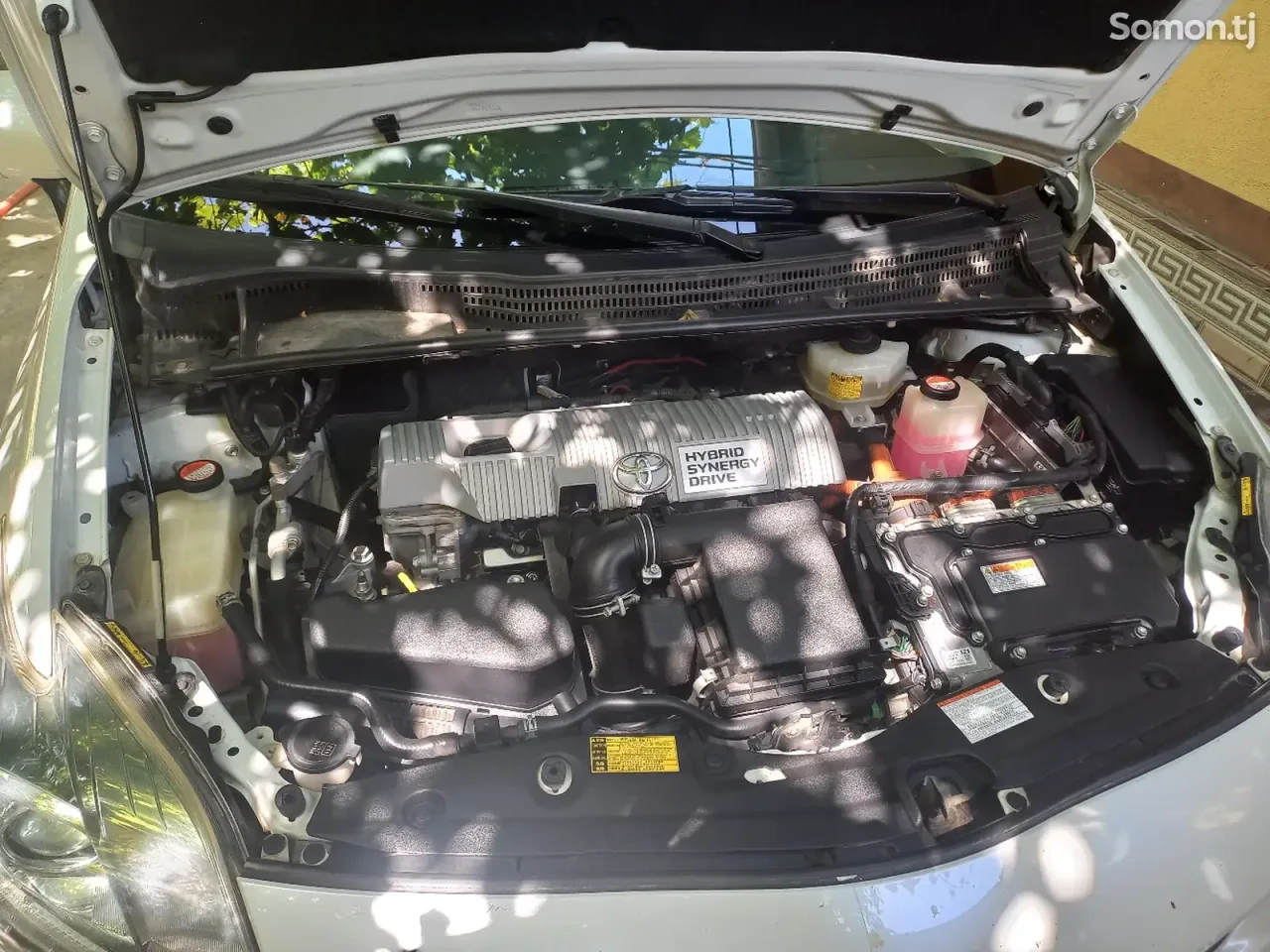 Toyota Prius 2014 · 1.8 AT