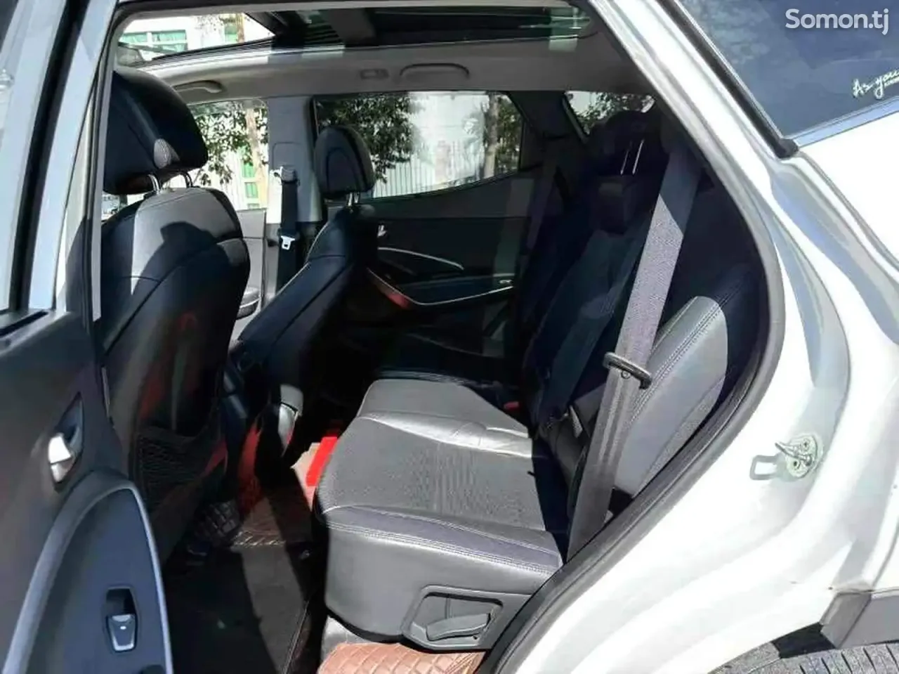 Hyundai Santa Fe 2015 · 2.0 AT
