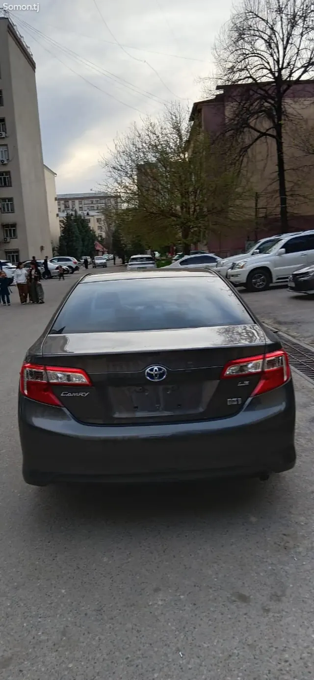 Toyota Camry 2014 · 2.5 AT