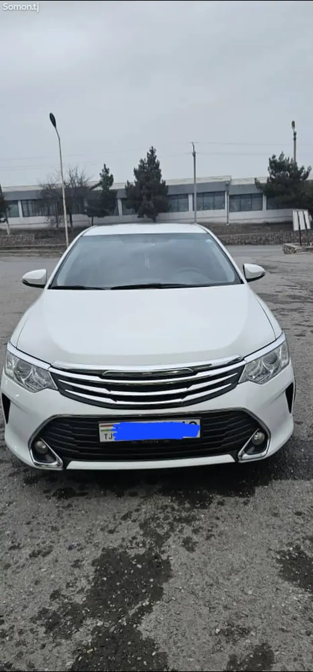Toyota Camry 2015 · 2.5 AT