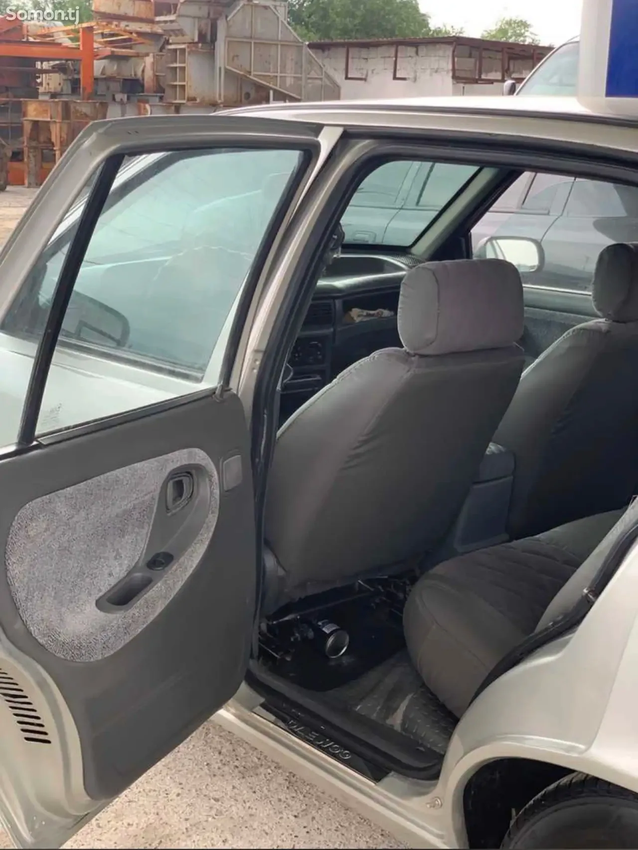 Daewoo Nexia 1996 · 1.6 MT