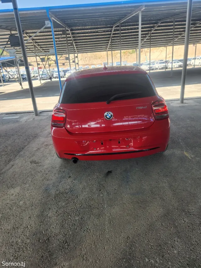 BMW 1 series 2015 · 1.8 AT