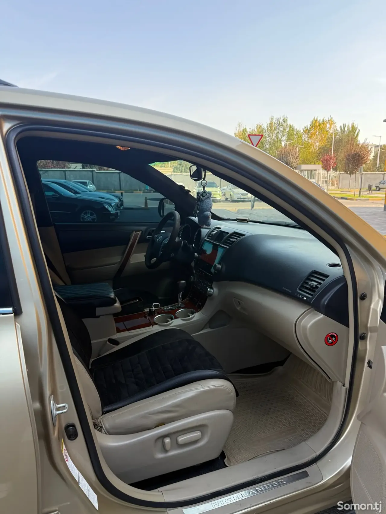 Toyota Highlander 2012 · 3.5 AT