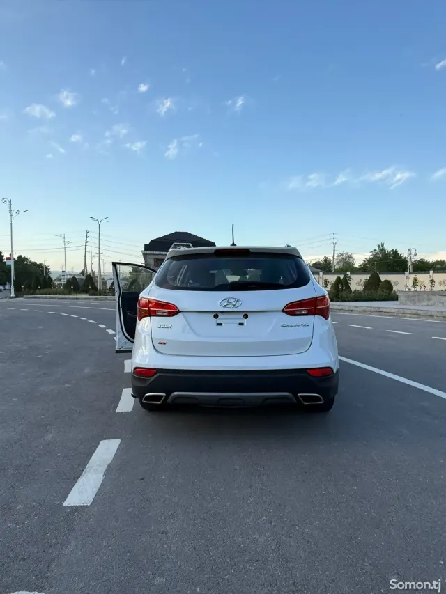 Hyundai Santa Fe 2015 · 2.4 AT